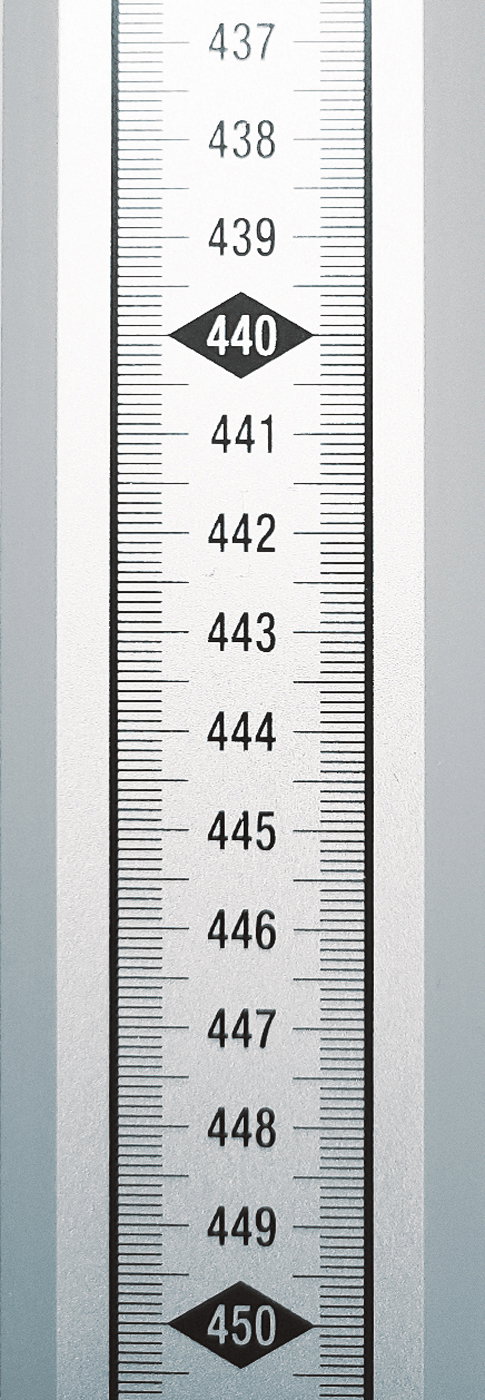 5M Aluminum Leveling Rod (CR) - Metric Picture